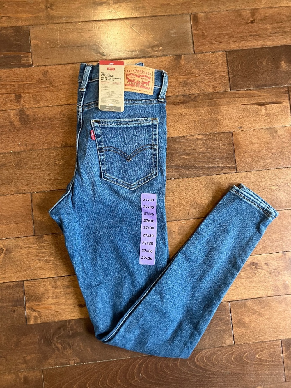 Levis 720 High Rise Super Skinny Jeans
